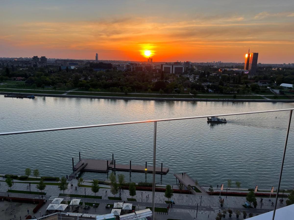BW Terrace Top Floor Apartments With River View & Self Check-In Belgrado Buitenkant foto