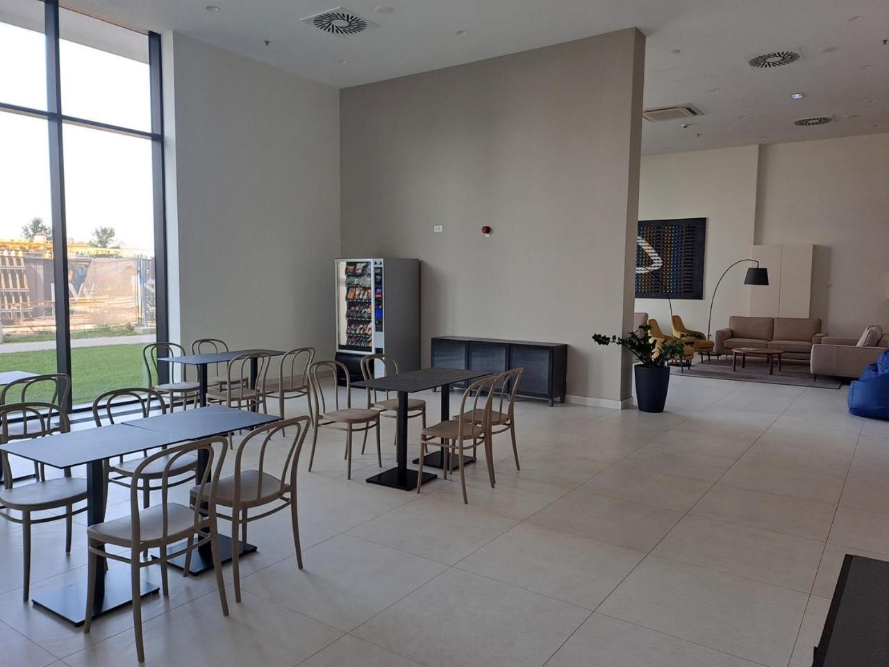 BW Terrace Top Floor Apartments With River View & Self Check-In Belgrado Buitenkant foto